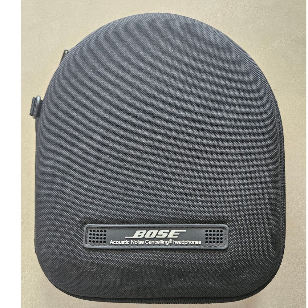 Bose Acoustic Noise Cancelling Headphones Black Case with Ear Pads
